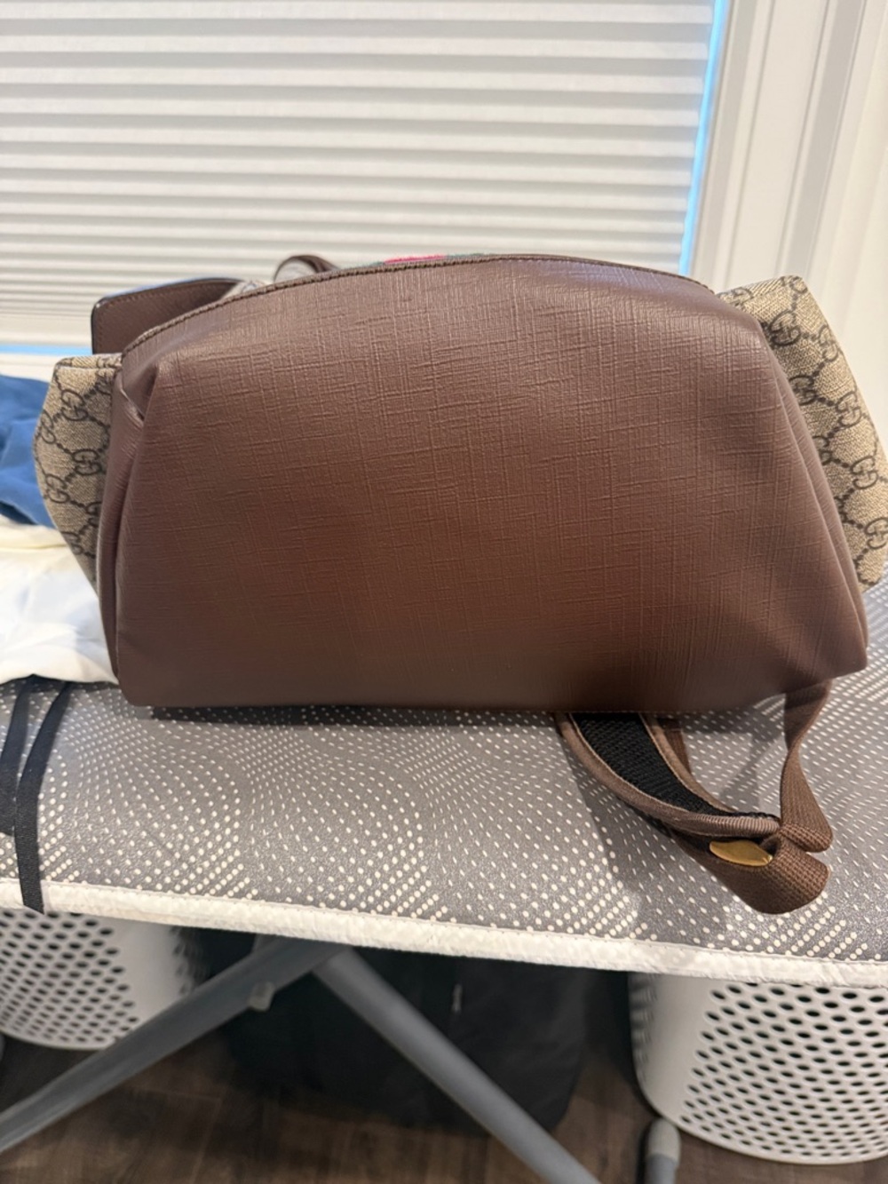Gucci Beige GG Canvas Backpack with Green and Red Web - Picture 5 of 5